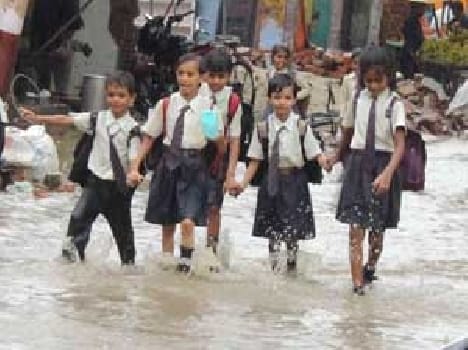 Strongly rain cleaned arrangements