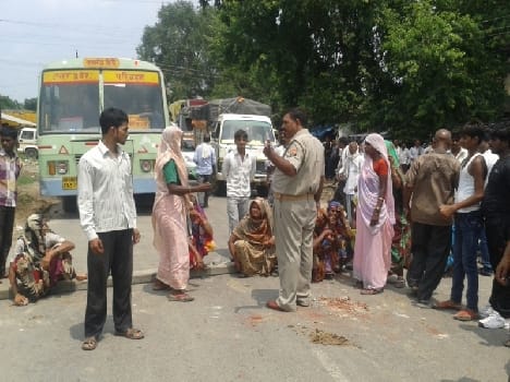 Hightension wire broke loose, jammed highway performance