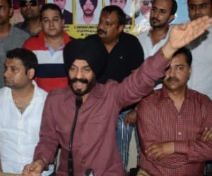 stay on summons to Maninderjit Singh Bitta