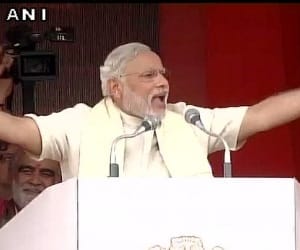 pm modi visits bihar ara, targeted nitish kumar