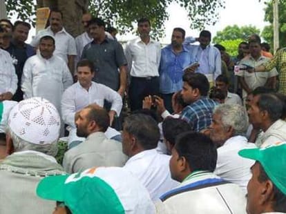 Rahul slams Modi for neglecting farmers