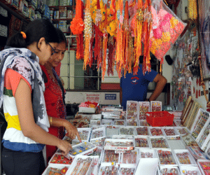 traveling in bus will be at raksha bandhan 