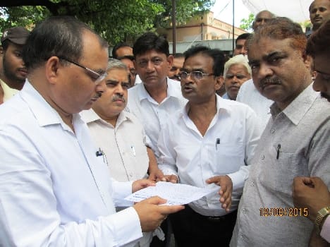 Mirage Case lawyers in the dharnas