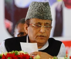 Azam Khan comments on BJP over package on Bihar.