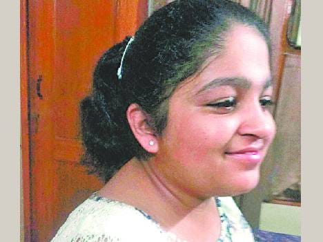 salute to diabites type one girl patient, won gold medal in table tennis