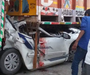 three dead in the accident of truck and car