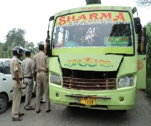 accident in una, husband died wife injure