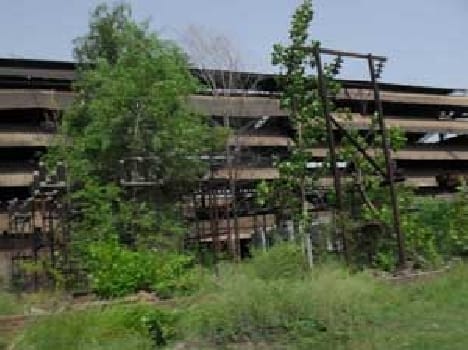 Sida has to look at two hundred factories lock