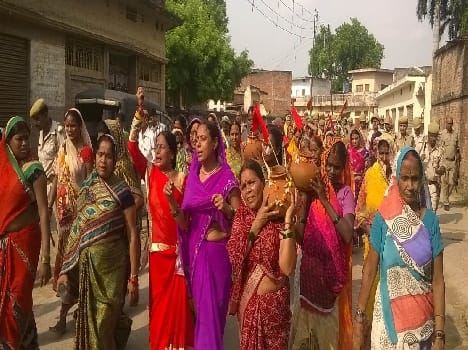 Fledged Band march out with women
