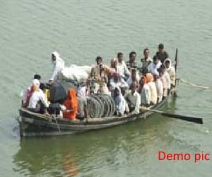 boat Upturned Rohtash sank in 15, 5 bodies found