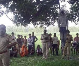 A man found hanging in Sitapur.