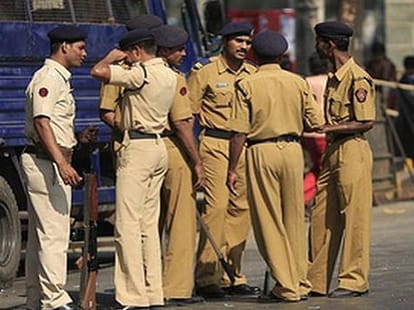 Police didn't get any clue about callgirl who robbed Bjp son