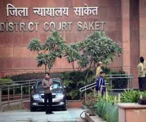 Sutli bomb blast at saket court parking