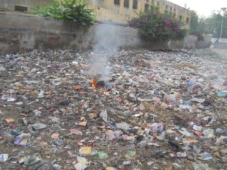 garbage burning in vrindavan