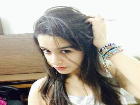 selfie contest aditi
