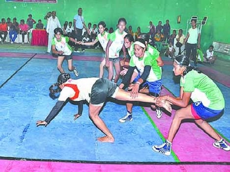 agra defeat aligarh with huge difference