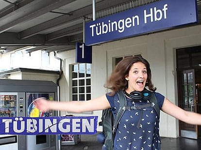 Woman, 23, becomes so sick of landlords that she gives up her rented flat to live on a TRAIN