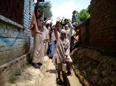  villagers protesting at not being covered Sewer