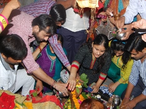 The pilgrims descended indestructible Abhishek