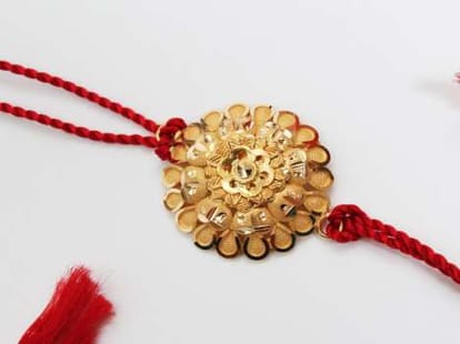 With the gold and silver silk thread Raki craze.