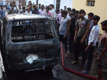 Fire in a school van in Lucknow.