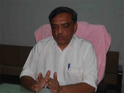 why in uttar pradesh additional commissioner of allahabad has gone in unconscious condition?