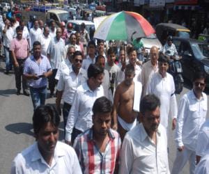jain people organize rally in favor of santhara.