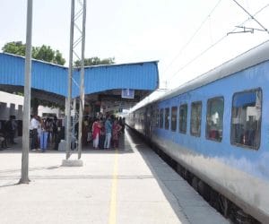 including shatabdi 7 train will not run due to jat protest