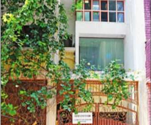 Teenage girl loved tutor and killed herself