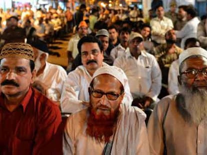Obama apeals to muslim leaders to protest extremists