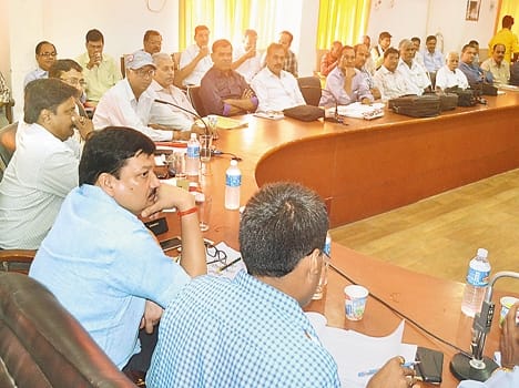 Joint Commissioner cooperative Tevar shown by staff