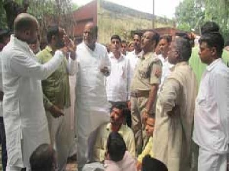 SI few calculated on beating the young man in jail