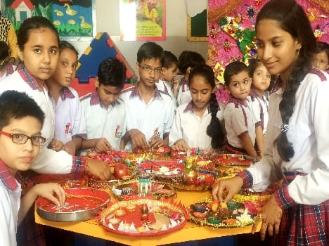 The children created artistic Rakian