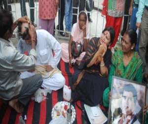 dispute in uttarakhand congress, senior leader shaved head.
