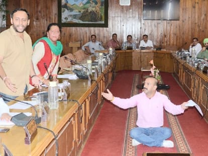 municipal corporation shimla monthly meeting.