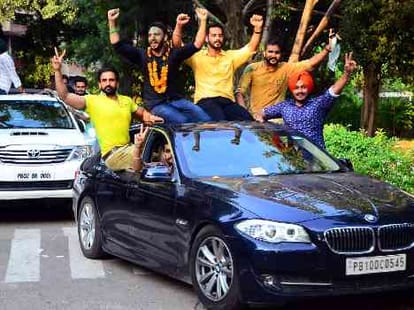 soi victory in punjab university student council election