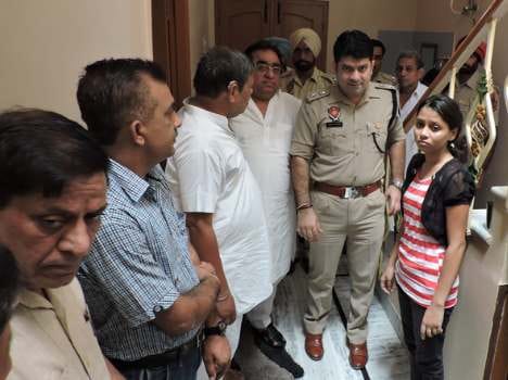 gold businessman robbed by 3 man in abohar