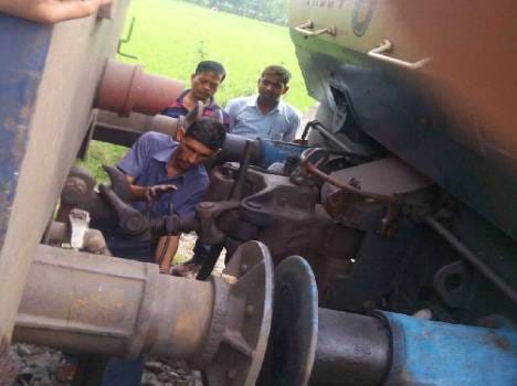 jammu tawi to delhi shalimar express become burning train  