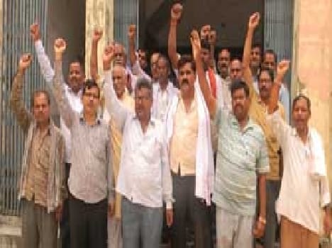 UP Roadways Employees Union Protest in deepo campus 