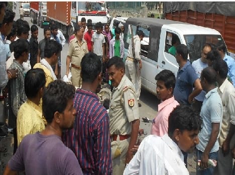 Rakhi tying woman being killed in the crash