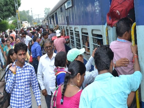 Making rail and buses full of passengers