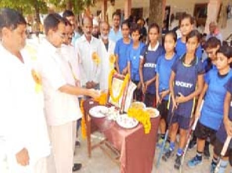 Hockey Wizard asked for Bharat Ratn