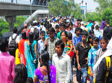 Delhi Metro's full bag, travelers dismantled record.