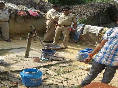 Raw wine making 12 arrests