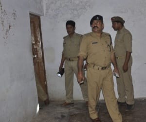 Police beats a man till death in Barabanki.