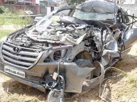 truck and inova car accident, up residential 3 people dead