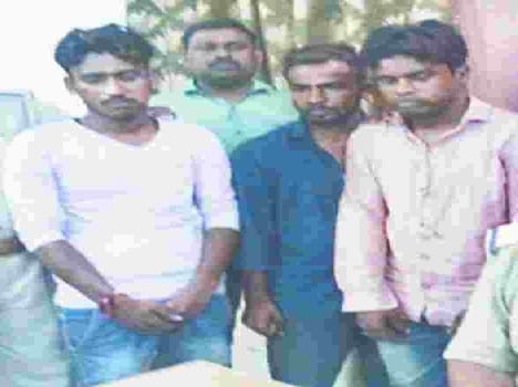Three robbers were arrested on Khandari out vicious crook