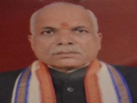 Dev Sharma, president Munindra The awardees