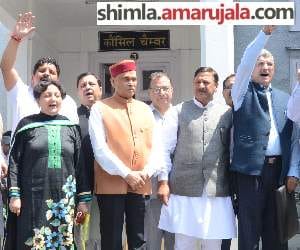 himchal vidhansabha, clash on last day.