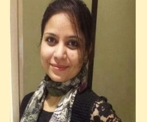 woman back the missing wallet to owner.